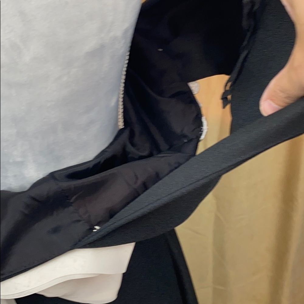 Black and Cream Evening gown - Picture 11 of 15